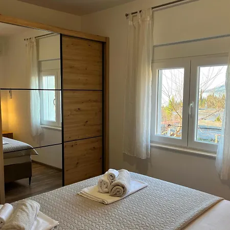 Vakantiehuis Seaview House Fiore Paklenica