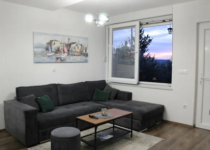 Seaview House Fiore Paklenica * 스타리그라드 파클레니차