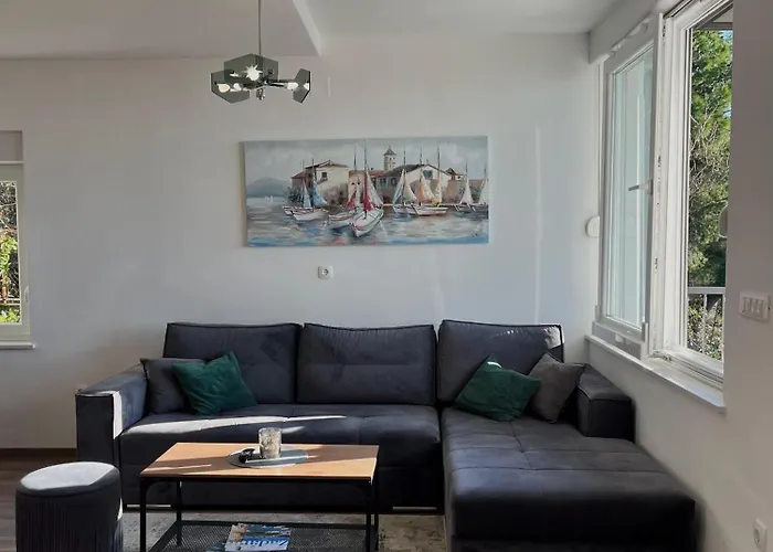 Seaview House Fiore Paklenica 펜션 *