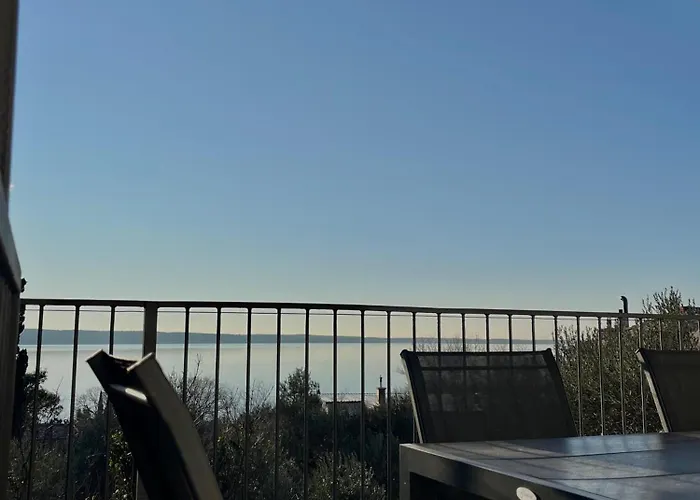 Seaview House Fiore Paklenica 펜션 *